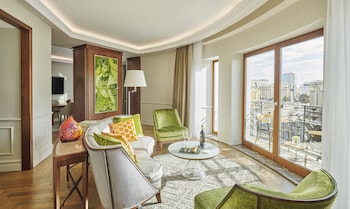 Studio Suite (Palace)