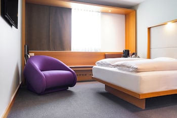 Smart Casual Room