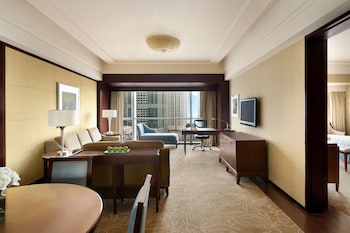 Valley Wing, Executive Suite, 1 King Bed
