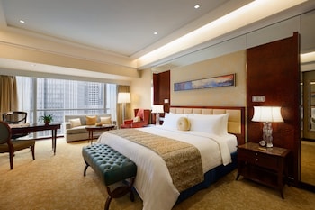 Valley Wing Deluxe Grand King (Exclude the Valley Wing Lounge privileges)