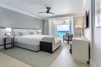 Signature Room, 1 King Bed, Oceanfront