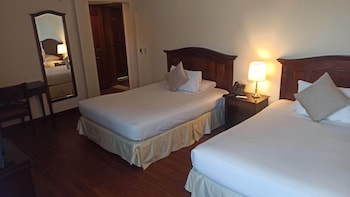 Junior Suite 2 Double Beds