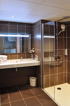 Economy Double Room, 1 Queen Bed (First)