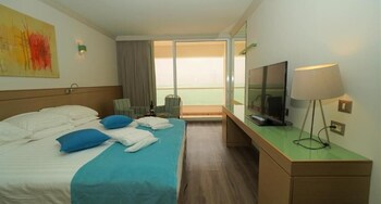Deluxe Suite, Balcony, Sea View
