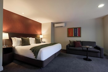 Premier Room with Lake View