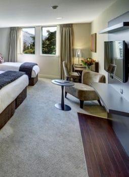 Deluxe Family Room