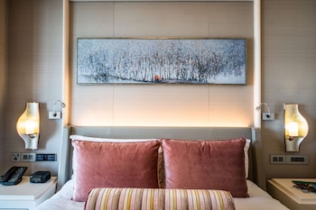Signature Studio - SIGNATURE LOUNGE PRIVILEGES