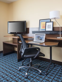 Executive Suite, 1 King Bed with Sofa bed