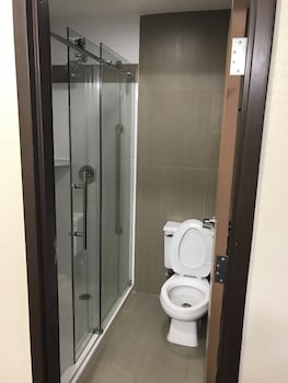 Standard Room, 1 King Bed, Accessible (Mobility, Accessible Tub)