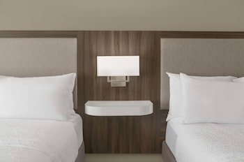 Two queen beds non smoking