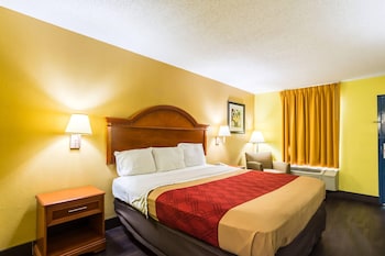 Standard Room, 1 King Bed, Smoking