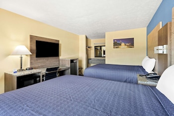 Standard Room, 2 Queen Beds, Smoking
