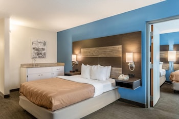 Suite, Multiple Beds, Non Smoking