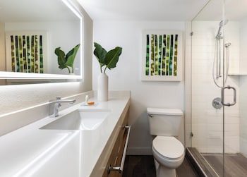 Alligator Reef Partial Oceanview King
