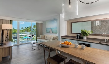 One Bedroom Standard View Suite Two Queens