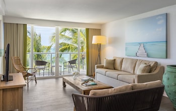 One Bedroom Oceanfront Suite Two Queens