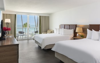 Alligator Reef Oceanfront Room Two Queens
