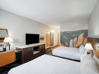 Deluxe Room, 2 Queen Beds