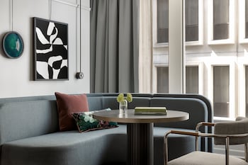 Premium Room, 1 King Bed (High Floor)