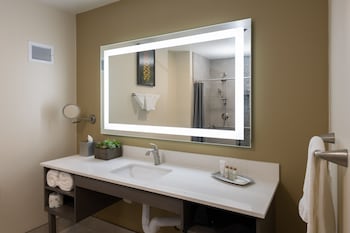 Suite, 2 Queen Beds