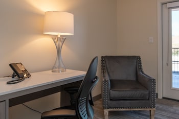 Suite, 1 King Bed