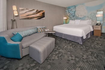 Standard Room, 1 King Bed with Sofa bed, Non Smoking