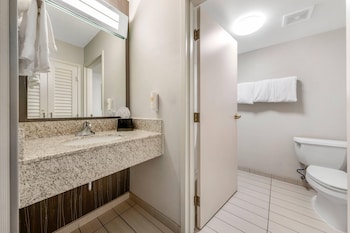 Standard Room, 2 Queen Beds, Non Smoking, Balcony