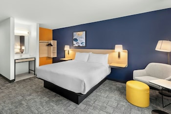 Standard Room, 1 King Bed