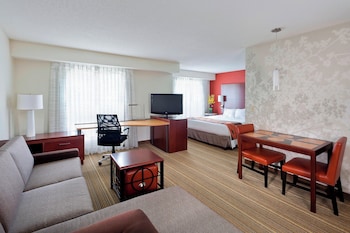 Room, 1 Bedroom (Mobility/Hearing Accessible, Tub)