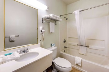 Suite, 1 King Bed, Non Smoking