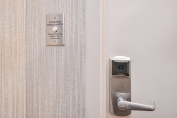 Room, 2 Queen Beds, Accessible (Hearing)
