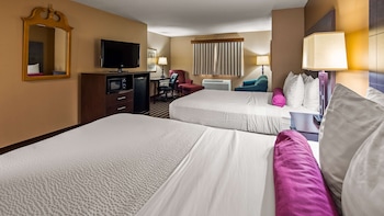Standard Room, 2 Queen Beds, Non Smoking, Refrigerator & Microwave