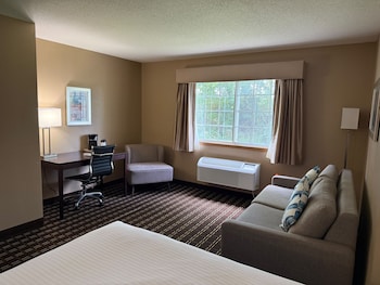 Standard Room, 2 Queen Beds, Non Smoking, Refrigerator & Microwave