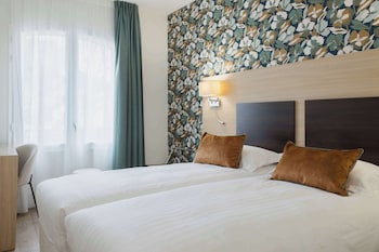 Superior Room, 2 Twin Beds, Non Smoking