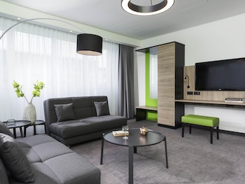 Standard Suite, Multiple Beds