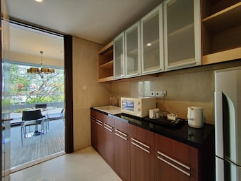 Presidential Suite, 1 Bedroom, Smoking, City View (Balcony)