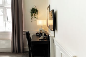 Single Room (Compact)