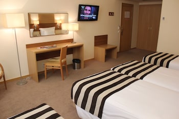 Superior Triple Room, Non Smoking, Balcony (with Extra Bed Up to 4 Guests)