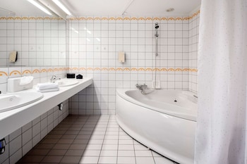 Superior Room, 2 Twin Beds, Non Smoking