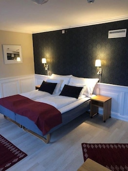 Standard Room, 1 Queen Bed, Non Smoking