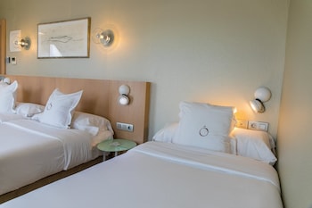 Double Room (with extra bed)
