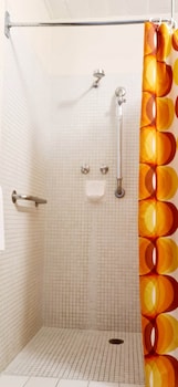 2 Bedroom Suite