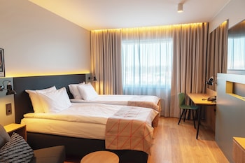 Standard Room, 2 Twin Beds (Chair Bed)