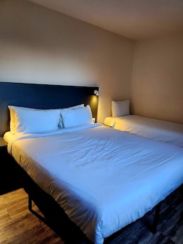 Comfort Triple Room