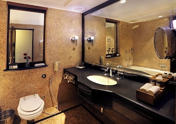 Junior Suite, 1 King Bed