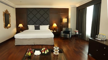 Junior Suite, 1 King Bed