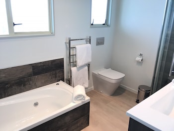 Lake View Apartment 1 Bedroom
