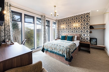 Classic Double or Twin Room