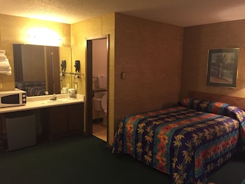 Standard Room, 2 Double Beds