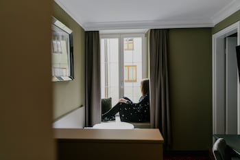 Classic Single Room